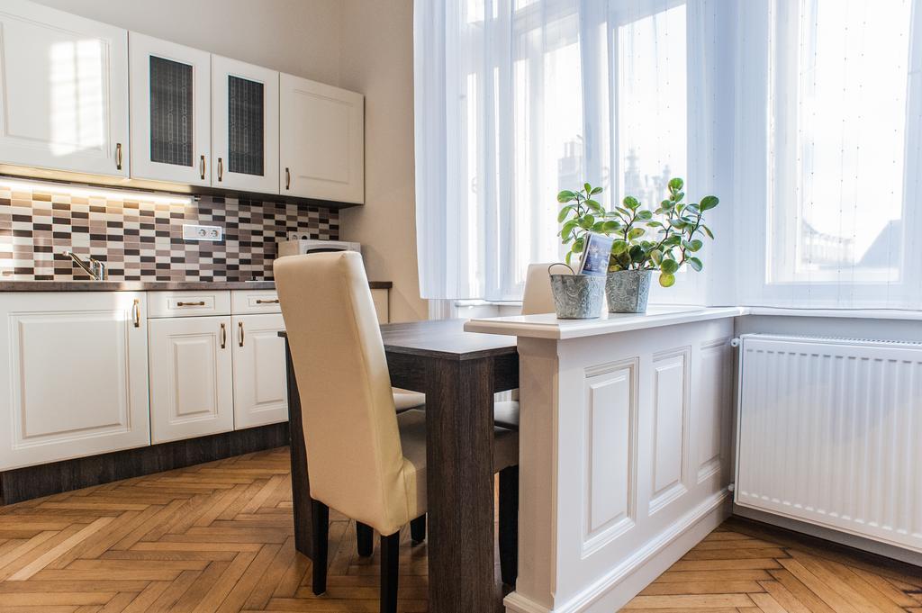 All In Apartman Budapeszt Pokój zdjęcie