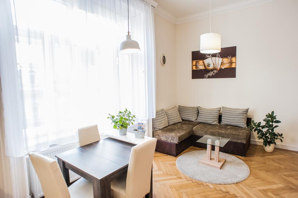 All In Apartman Budapeszt Pokój zdjęcie