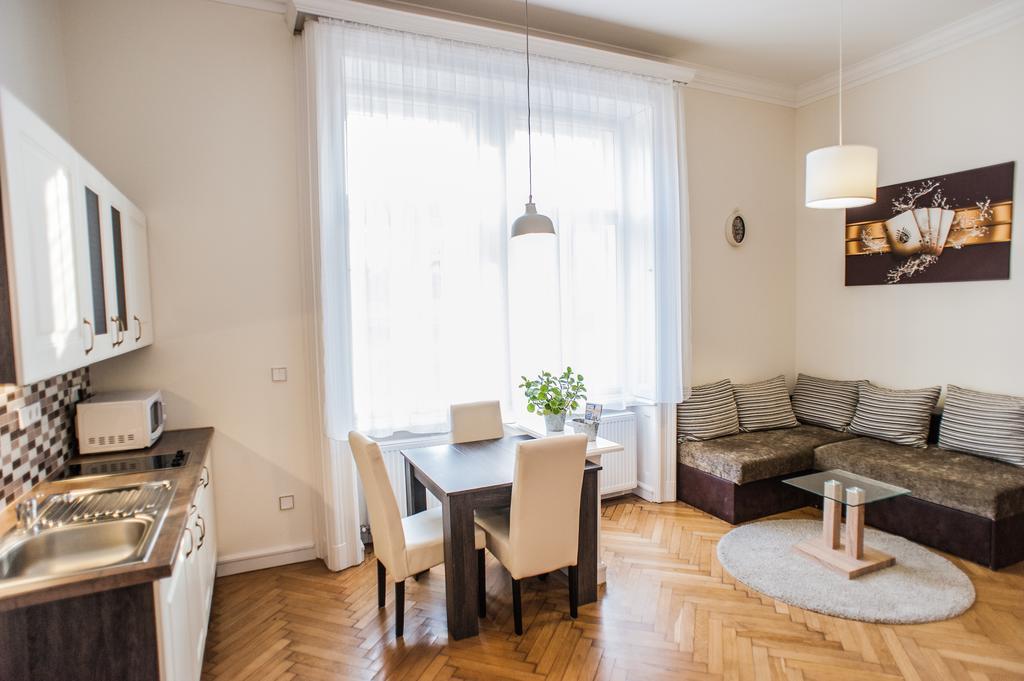 All In Apartman Budapeszt Pokój zdjęcie